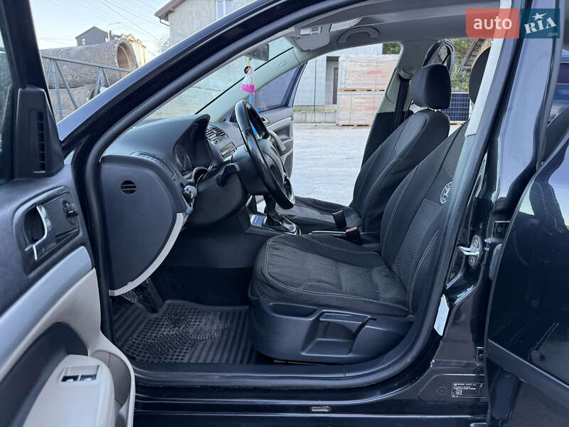 Лифтбек Skoda Octavia 2008 в Теребовле