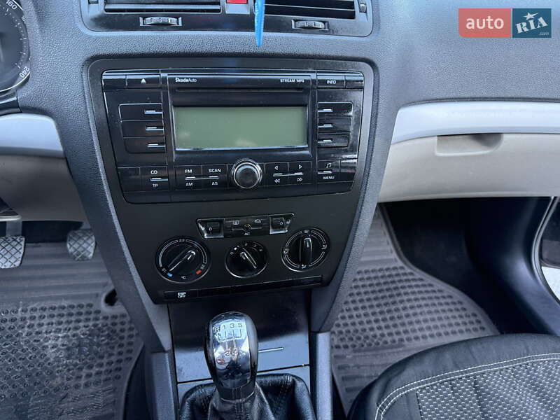 Лифтбек Skoda Octavia 2008 в Теребовле