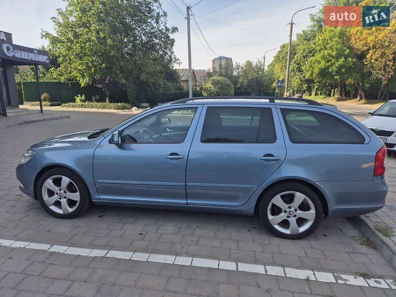 Универсал Skoda Octavia 2010 в Одессе