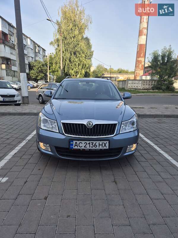 Универсал Skoda Octavia 2010 в Одессе