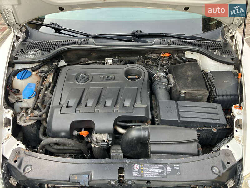 Универсал Skoda Octavia 2012 в Богуславе