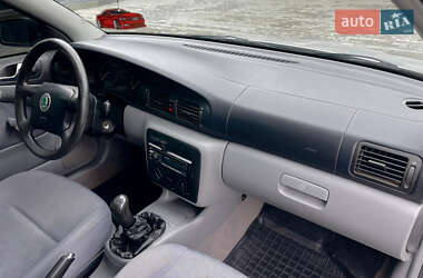 Лифтбек Skoda Octavia 2001 в 