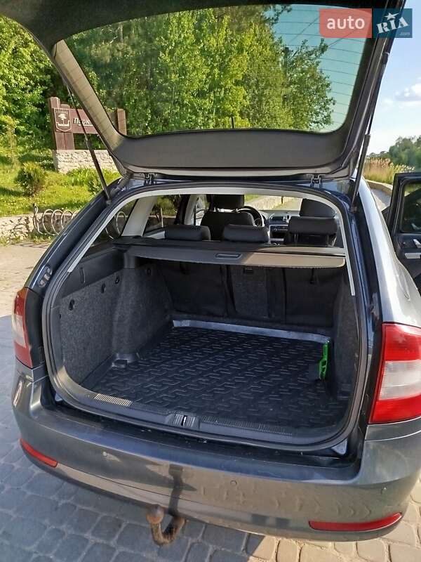 Универсал Skoda Octavia 2012 в Шумске