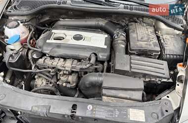 Лифтбек Skoda Octavia 2012 в 