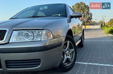 Лифтбек Skoda Octavia 2007 в 