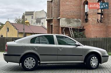 Лифтбек Skoda Octavia 2008 в 