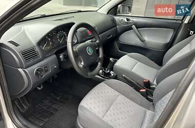 Лифтбек Skoda Octavia 2008 в 