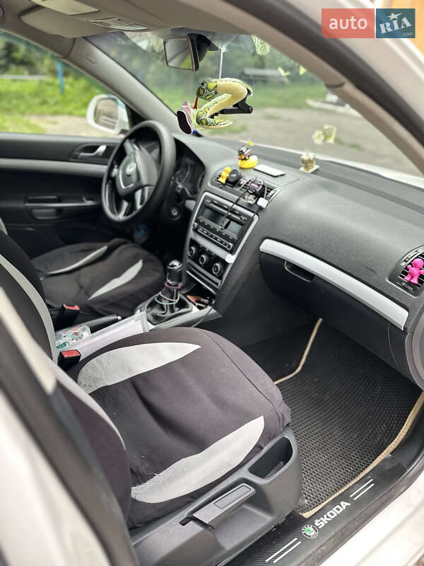 Універсал Skoda Octavia 2010 в Луцьку фото 6 Універсал Skoda Octavia 2010 в Луцьку