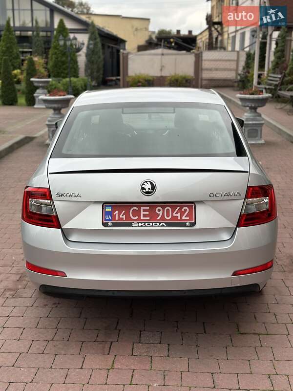 Лифтбек Skoda Octavia 2017 в Стрые