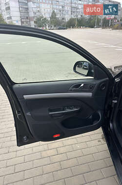 Универсал Skoda Octavia 2010 в 
