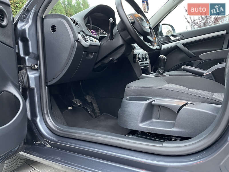 Універсал Skoda Octavia 2012 в Рівному