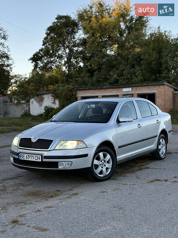 Лифтбек Skoda Octavia 2005 в 