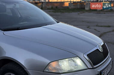 Лифтбек Skoda Octavia 2005 в 
