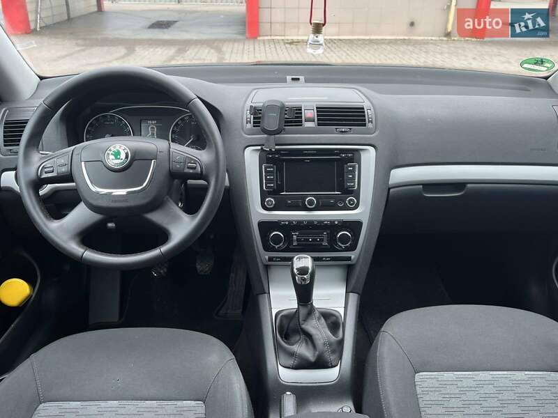 Универсал Skoda Octavia 2012 в Ровно