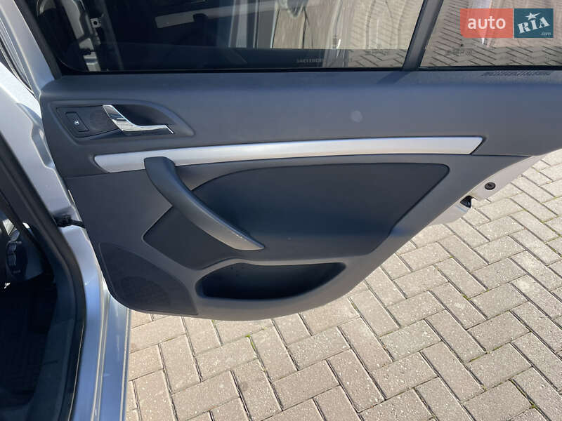 Лифтбек Skoda Octavia 2010 в Виноградове