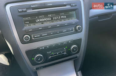 Лифтбек Skoda Octavia 2010 в 