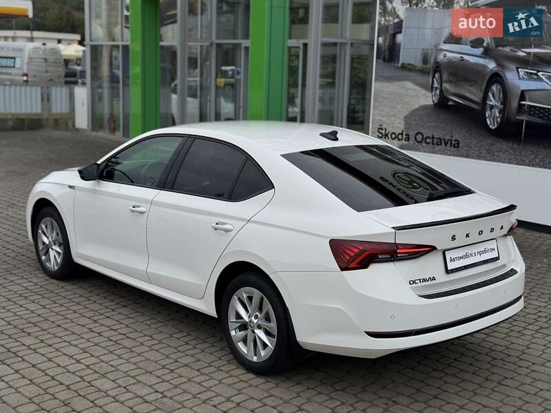 Лифтбек Skoda Octavia 2023 в Мукачево