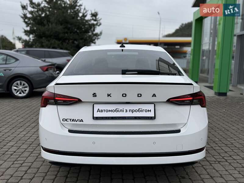 Лифтбек Skoda Octavia 2023 в Мукачево