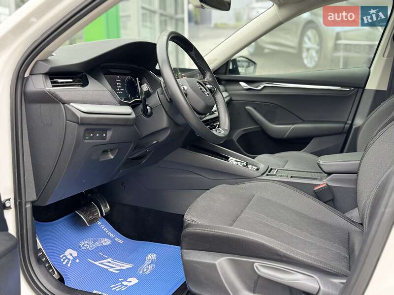 Лифтбек Skoda Octavia 2023 в Мукачево