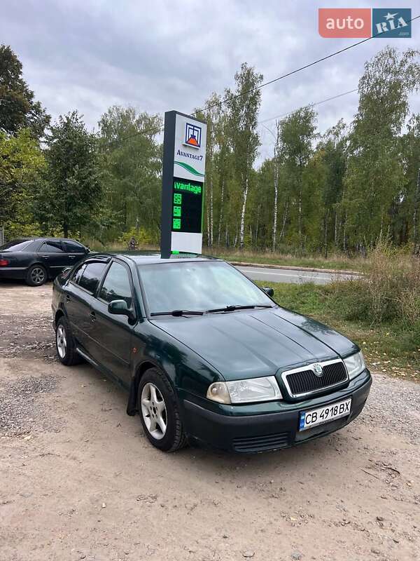 Лифтбек Skoda Octavia 2000 в Чернигове