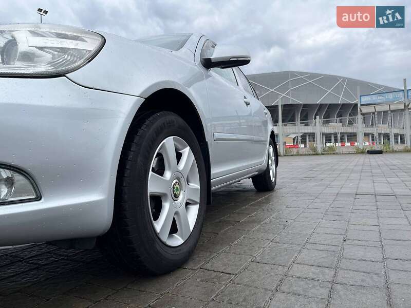 Ліфтбек Skoda Octavia 2012 в Львові