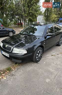 Лифтбек Skoda Octavia 2003 в Киеве