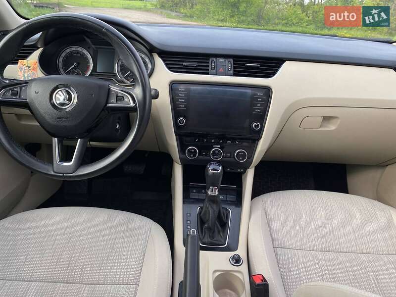 Лифтбек Skoda Octavia 2017 в Калуше