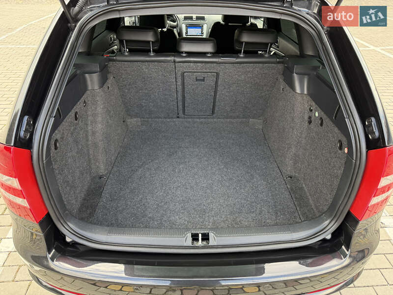 Универсал Skoda Octavia 2009 в Луцке