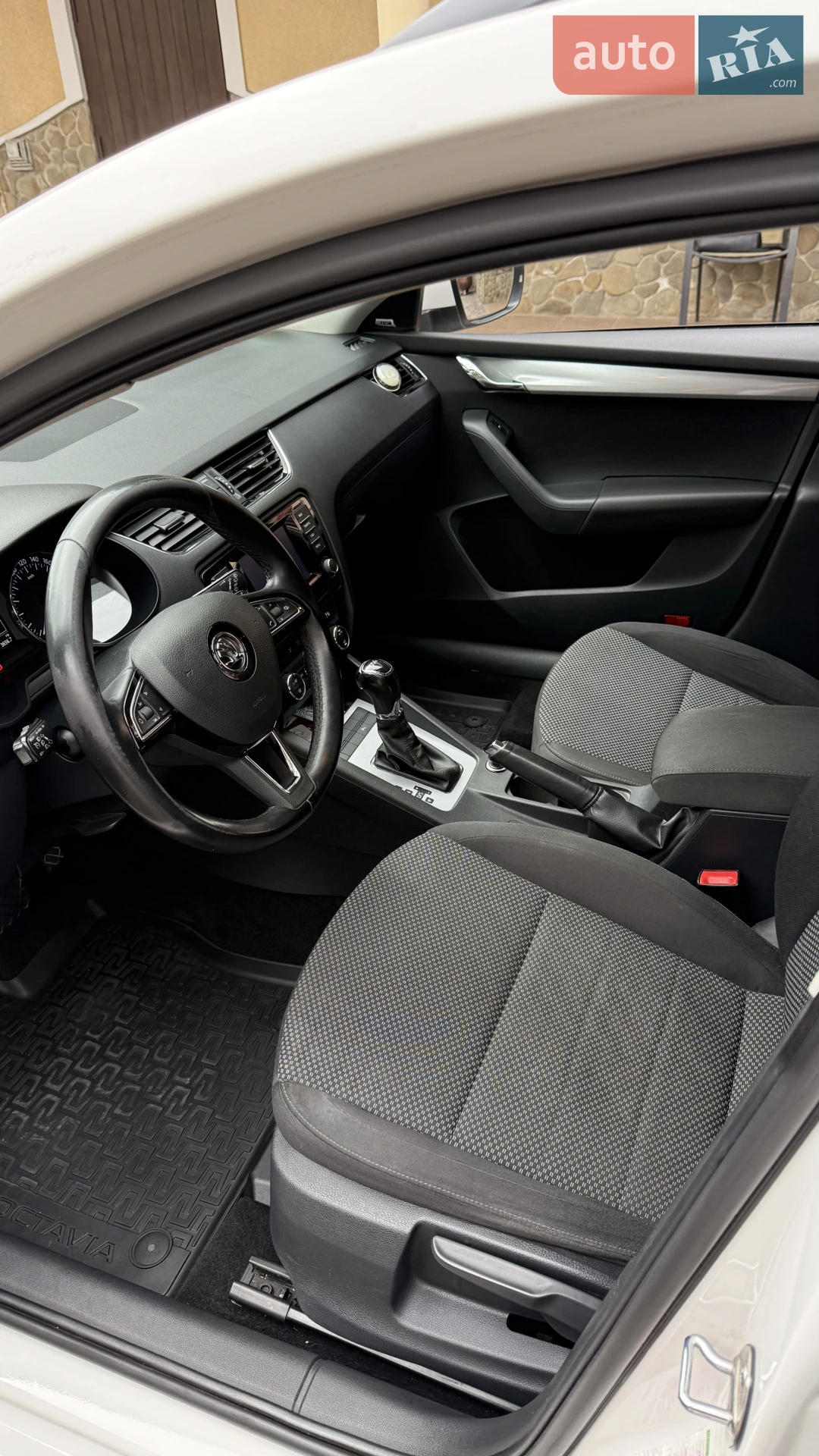 2013 Skoda Octavia - мініатюра 8