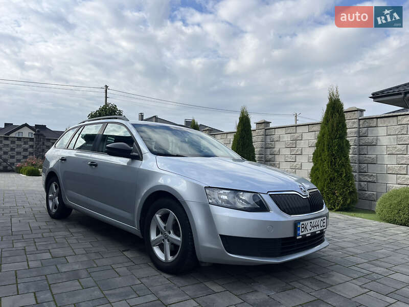 Універсал Skoda Octavia 2015 в Рівному