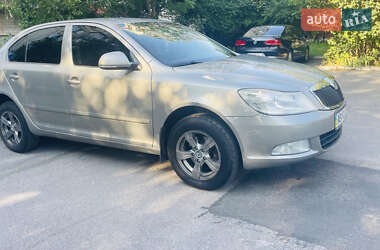 Лифтбек Skoda Octavia 2010 в Виннице Лифтбек Skoda Octavia 2010 в Виннице