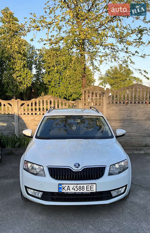 Универсал Skoda Octavia 2015 в 