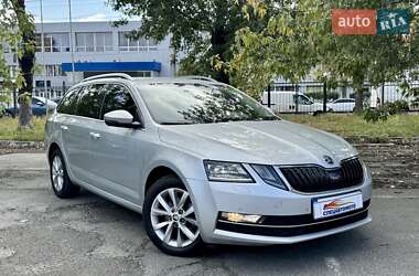 Универсал Skoda Octavia 2019 в Киеве