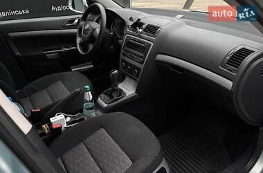 Лифтбек Skoda Octavia 2012 в 