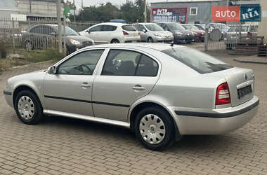Лифтбек Skoda Octavia 2008 в 