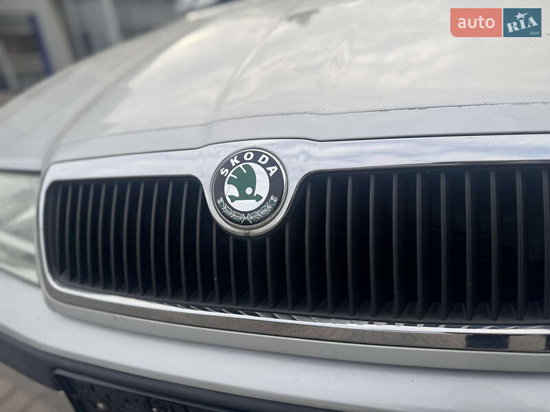 Лифтбек Skoda Octavia 2008 в Ровно
