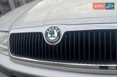 Лифтбек Skoda Octavia 2008 в 