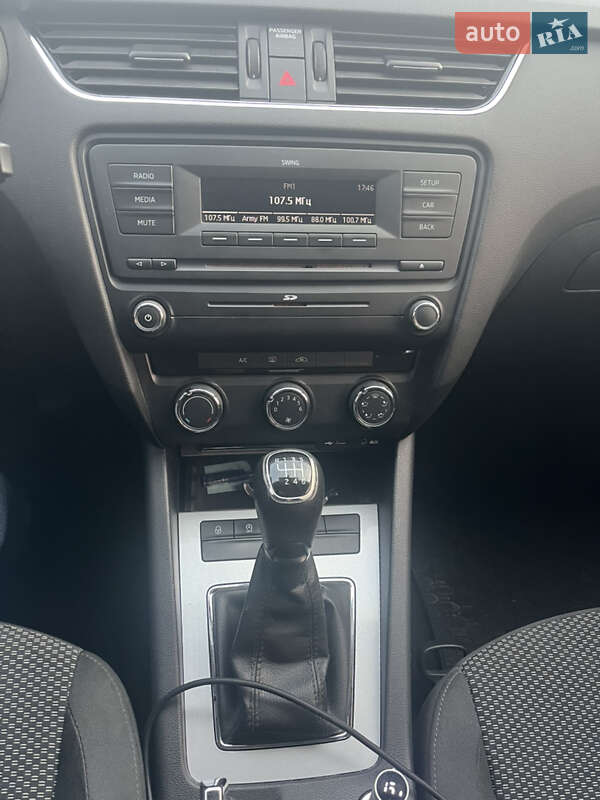 Універсал Skoda Octavia 2014 в Сарнах