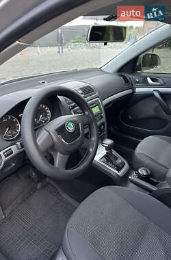 Лифтбек Skoda Octavia 2012 в 