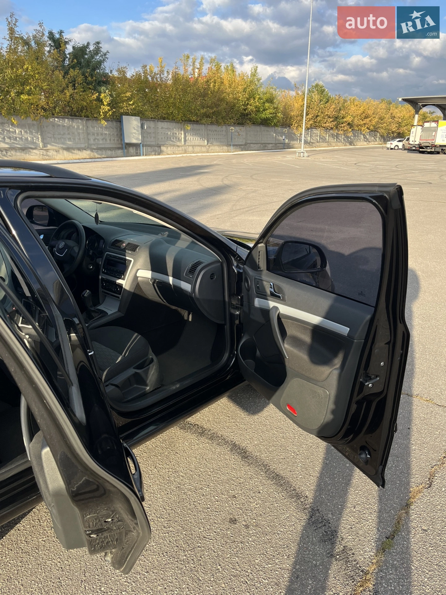 2010 Skoda Octavia - мініатюра 15