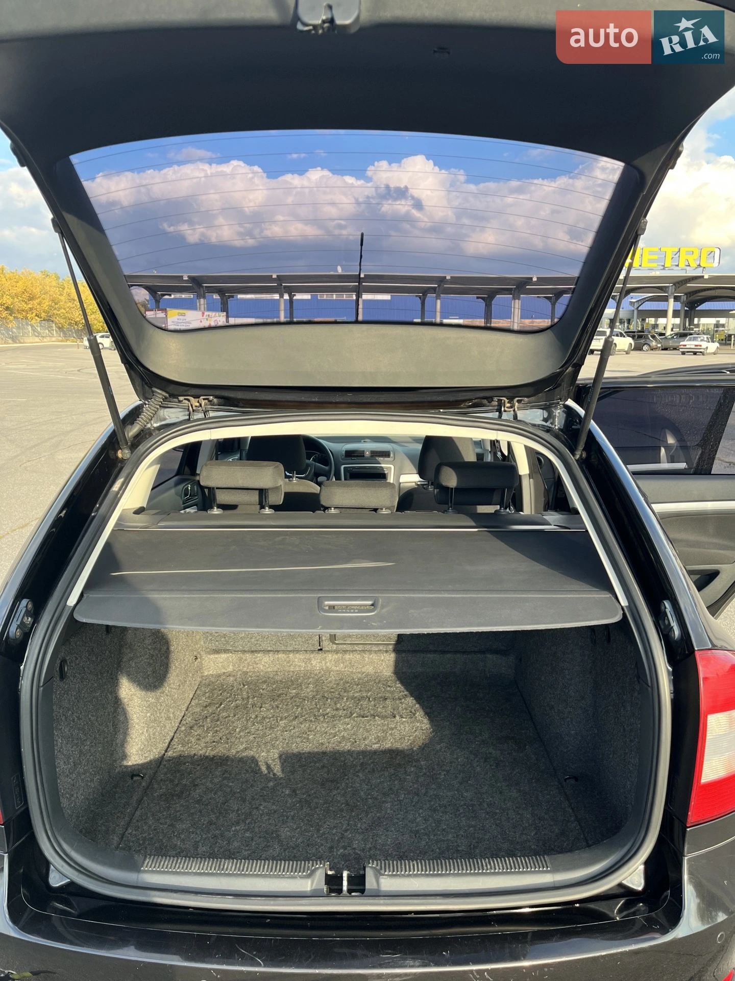 2010 Skoda Octavia - мініатюра 17