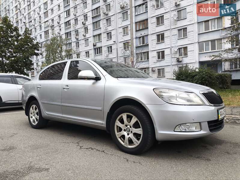 Лифтбек Skoda Octavia 2012 в Киеве