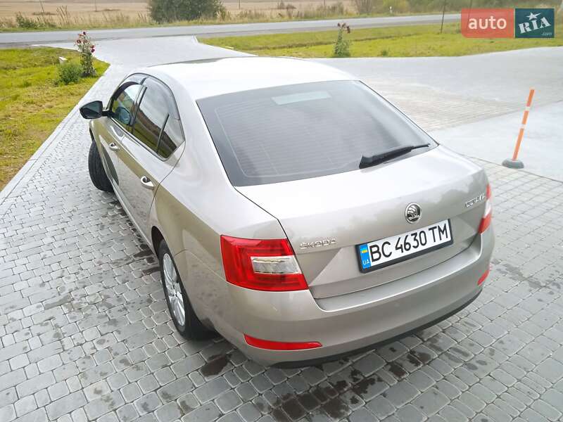 Лифтбек Skoda Octavia 2015 в Дрогобыче