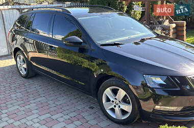 Універсал Skoda Octavia 2017 в Ужгороді