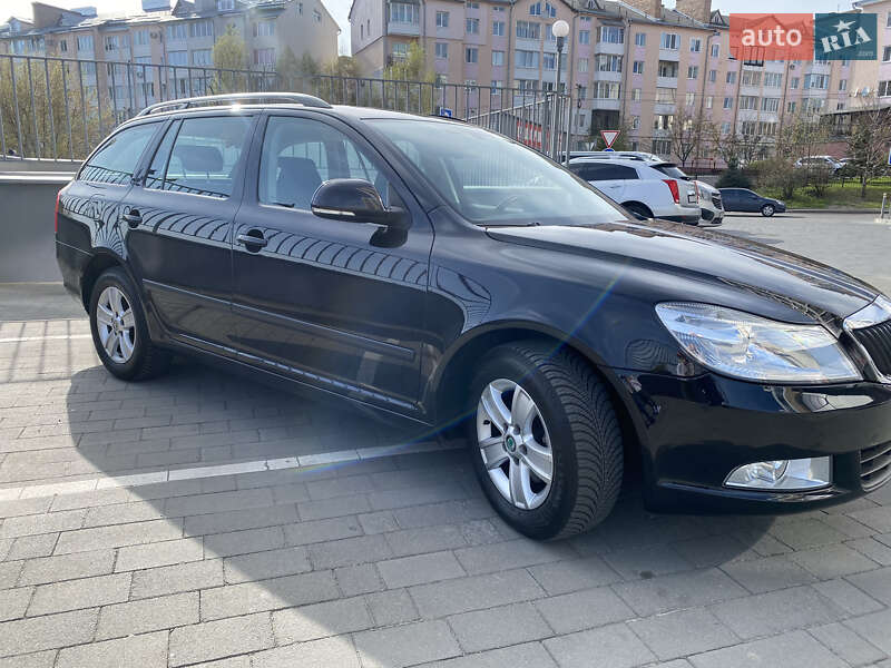 Универсал Skoda Octavia 2011 в Луцке фото Универсал Skoda Octavia 2011 в Луцке