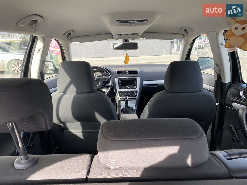 Универсал Skoda Octavia 2011 в Луцке фото 13 Универсал Skoda Octavia 2011 в Луцке