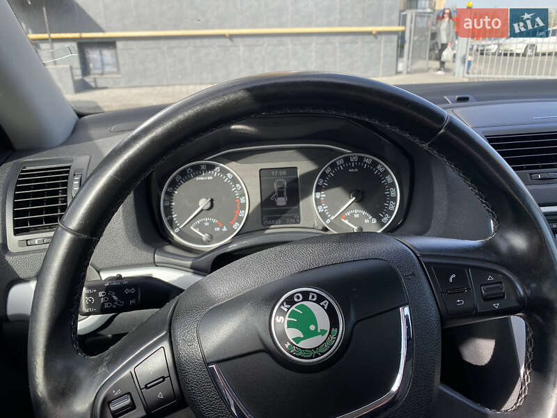 Универсал Skoda Octavia 2011 в Луцке фото 17 Универсал Skoda Octavia 2011 в Луцке
