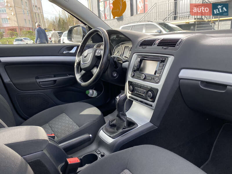 Универсал Skoda Octavia 2011 в Луцке фото 24 Универсал Skoda Octavia 2011 в Луцке