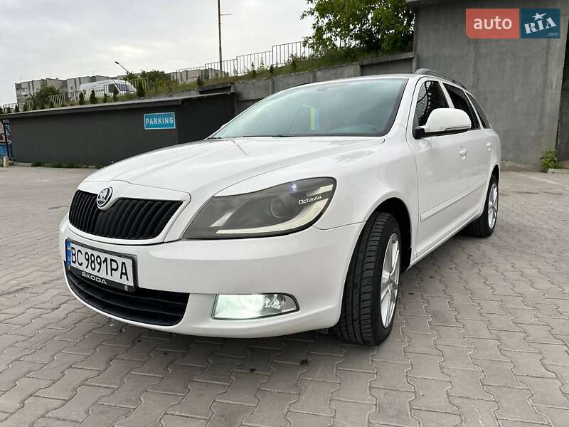 Универсал Skoda Octavia 2011 в Бориславе