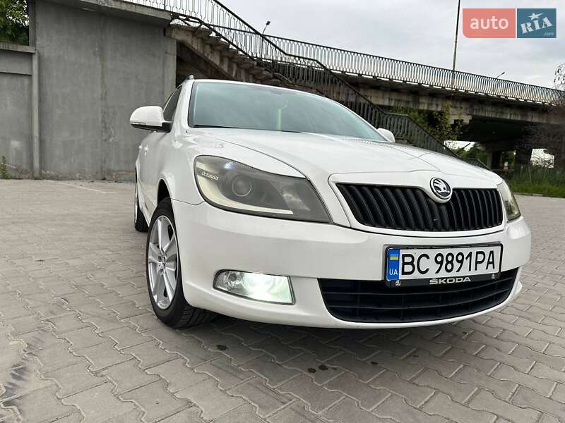 Универсал Skoda Octavia 2011 в Бориславе